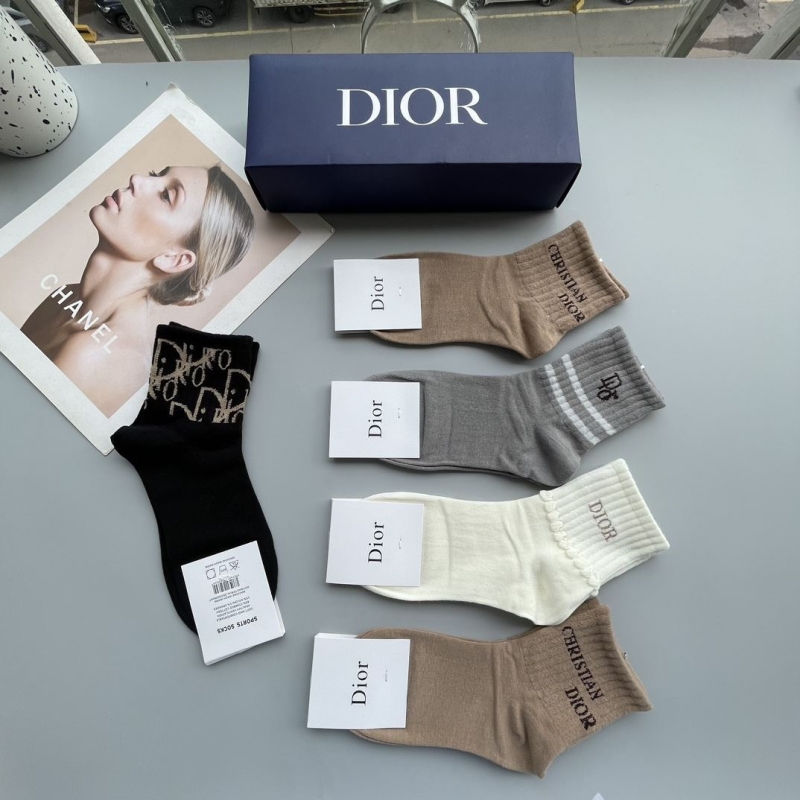 DIOR